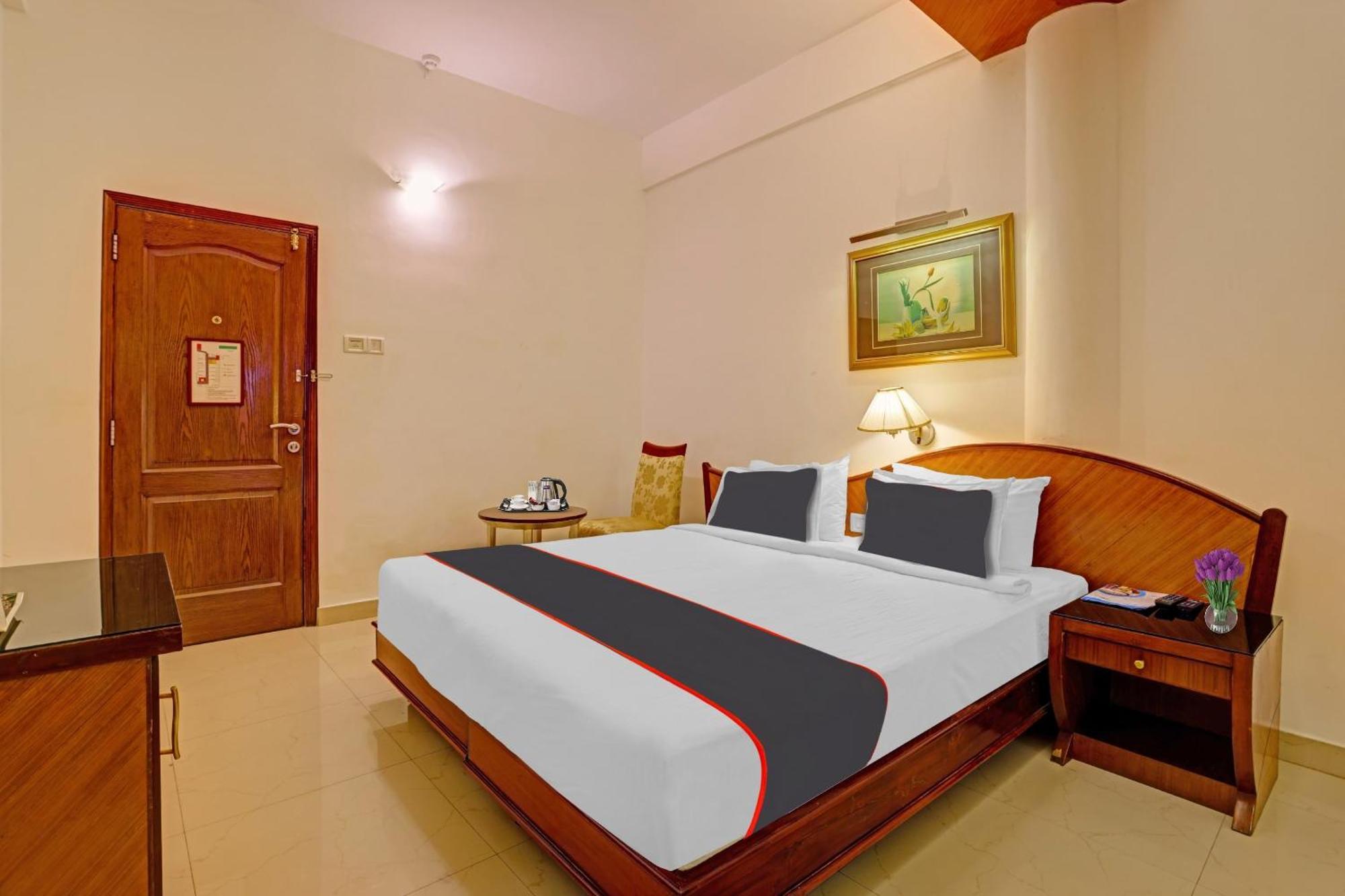 Hotel Super Collection O Indraprastha à Thiruvananthapuram Extérieur photo